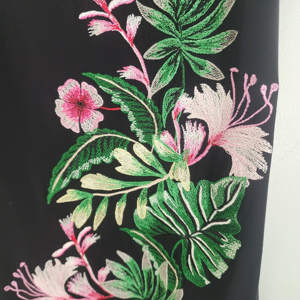 White House Black Market Black Floral Embroidered Sleeveless Dress - Picture 5 of 8
